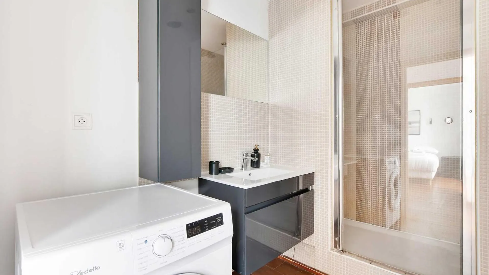 Charming Convention Serres Apartment *